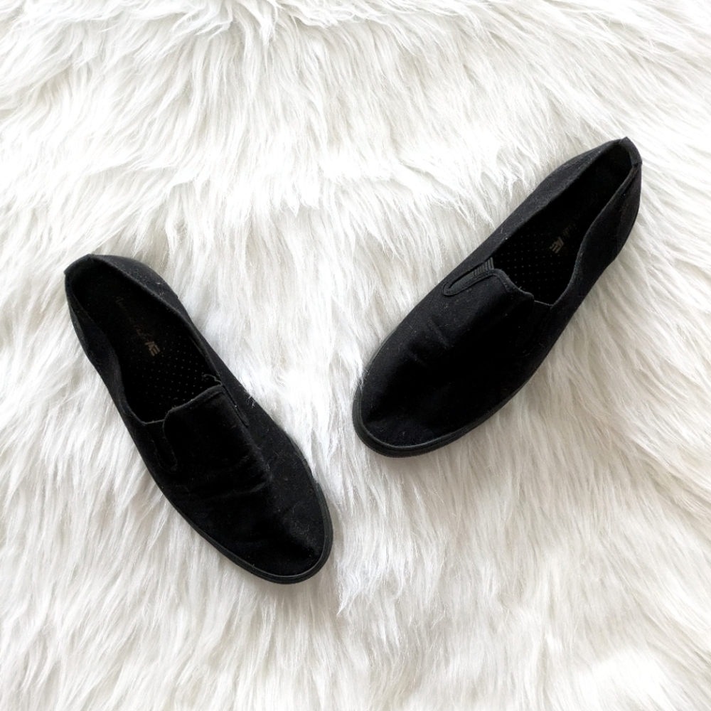 American Eagle Black Slip-On Shoes size 9